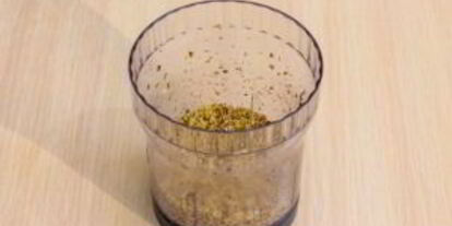 Шаг 8: шоколадного рулета с банановым суфле и грецкими орехами