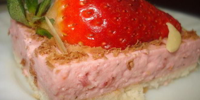 Рецепт тортик-light с клубничным суфле