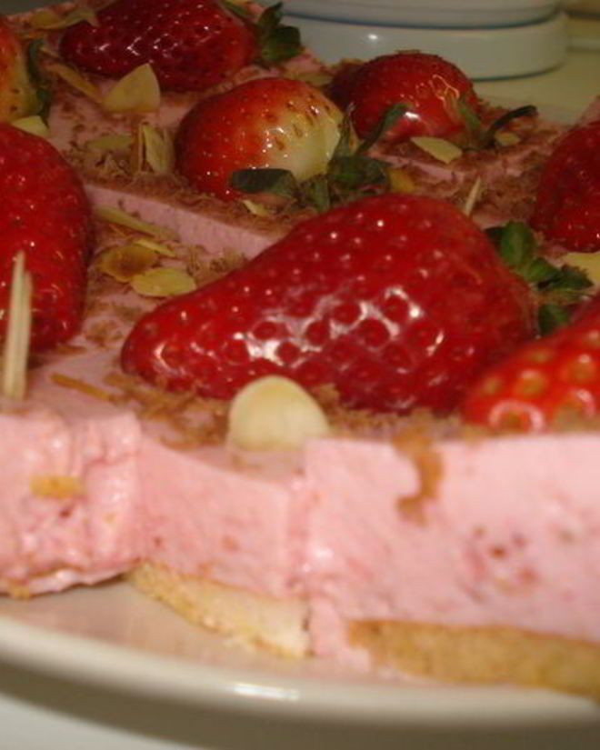 Рецепт тортик-light с клубничным суфле