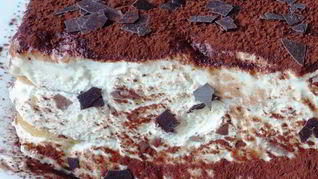 Рецепт Изысканного тирамису с яйчным ликером