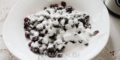 Шаг 12: вяленой вишни в духовке