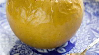 Рецепт Яблок, запеченных с медом и орехами