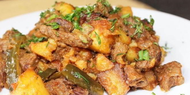 Рецепт азу из говядины с солеными огурцами