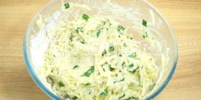 Шаг 4: драников картофельных с зеленым луком