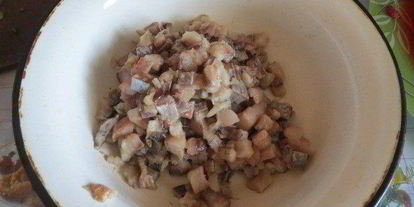 Шаг 1: драников с селедочным салатом