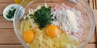 Шаг 2: драников с ветчиной с сырком