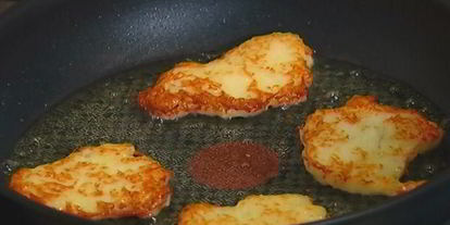 Шаг 3: овощных драников с селедкой