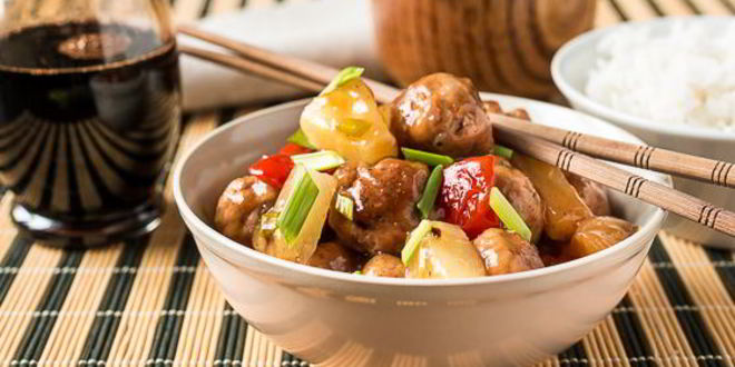 Рецепт фрикаделек с ананасами в кисло-сладком соусе