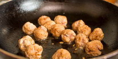 Шаг 7: фрикаделек с ананасами в кисло-сладком соусе