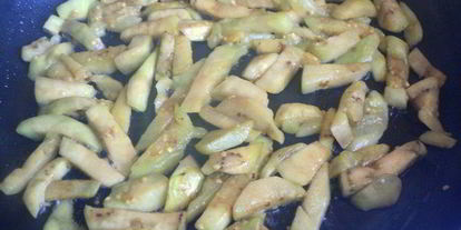 Шаг 1: фрикаделек с базиликом и овощами