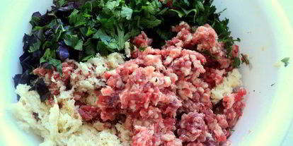 Шаг 3: фрикаделек с базиликом и овощами