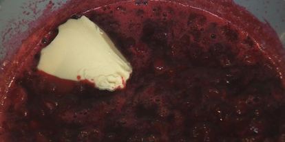 Шаг 7: фрикаделек в брусничном соусе