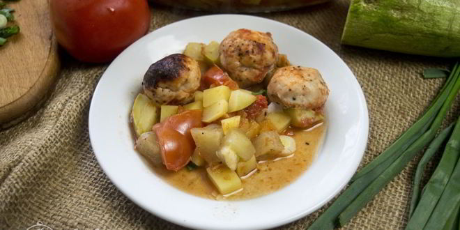 Рецепт Фрикаделек в духовке с овощами