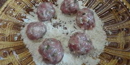 Шаг 5: фрикаделек в луково-морковном соусе по-мадридски