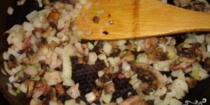 Шаг 2: картофеля с фрикадельками