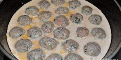 Шаг 3: куриных фрикаделек с сыром в сливочном соусе