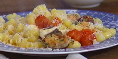 Шаг 9: макарон с фрикадельками и моцареллой