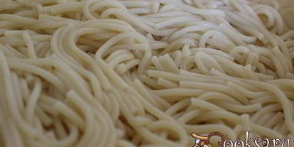 Шаг 7: спагетти с фрикадельками в сметанно-грибнома соусе