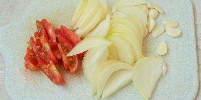 Шаг 2: гарнира иза молодого картофели в сковороде