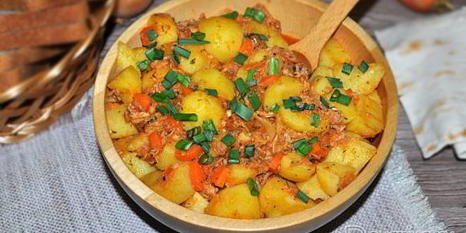 Рецепт готовима картофель с тушенкой