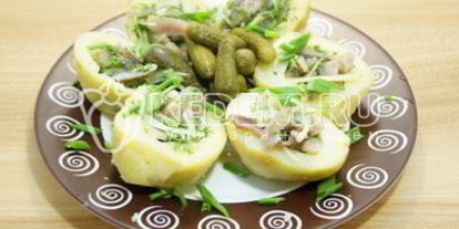 Шаг 5: картофеля с селедкой