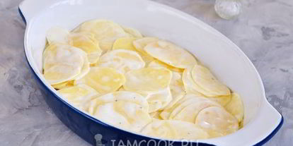 Шаг 6: картошка с фаршем, сыром и майонезом в духовке