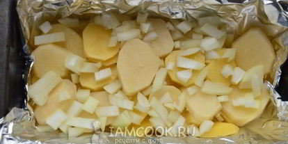 Шаг 6: картошки с курицей, сыром и майонезом в духовке