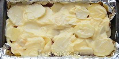 Шаг 8: картошки с курицей, сыром и майонезом в духовке