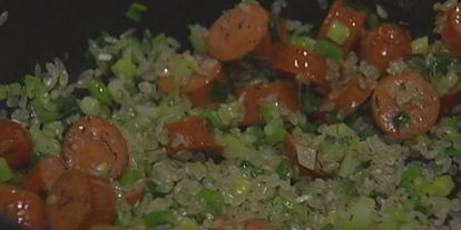 Шаг 3: риса с острыми колбасками