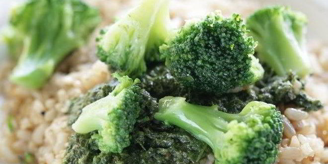 Рецепт риса со шпинатом и брокколи в китайском стиле