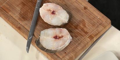 Шаг 4: скордальи с жареной треской