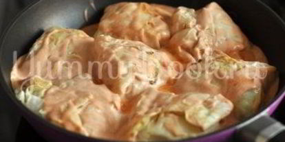 Шаг 8: голубцов под томатно-сливочным соусом