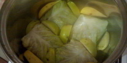 Шаг 9: голубцов с айвой и яблоком