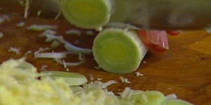 Шаг 3: голубцов с лисичками и пореем