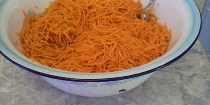 Шаг 2: голубцов с морковкой по-корейски