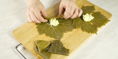 Шаг 1: голубцов с творогом в виноградных листьях