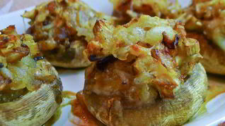 Рецепт Фаршированных шампиньонов с картошкой и беконом