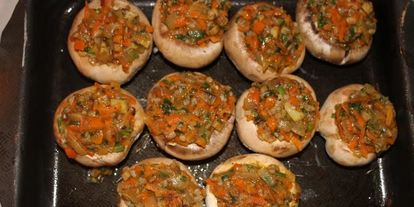 Шаг 6: грибов, фаршированных гречкой