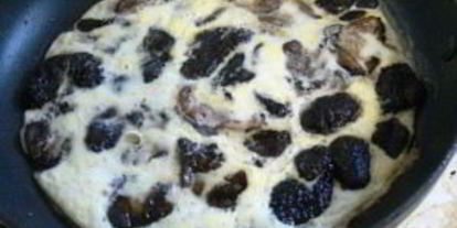 Шаг 2: грибов на сковороде