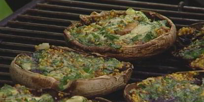 Шаг 5: грибов с горчицей, маслом и петрушкой на гриле