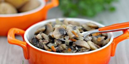 Шаг 7: грибов в сметане в мультиварке тушеные