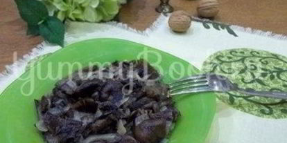 Шаг 3: грибов, жареных с луком