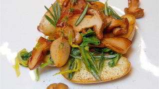 Рецепт Лесных грибов в сливочном масле, шерри и лимоне