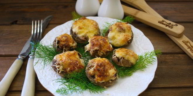 Рецепт начиненных грибов в духовке