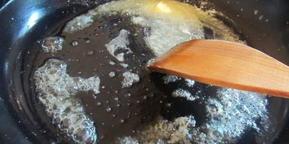 Шаг 1: шампиньонов с чесноком