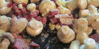 Шаг 2: шампиньонов с чесноком