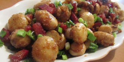 Шаг 3: шампиньонов с чесноком