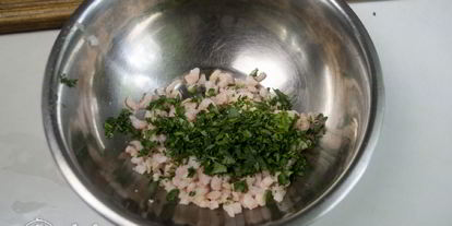 Шаг 1: шампиньонов с креветками