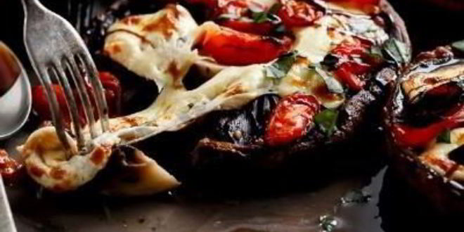 Рецепт шампиньонов с помидорами и чесночным маслом