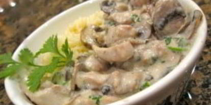 Шаг 4: шампиньонов со сметаной